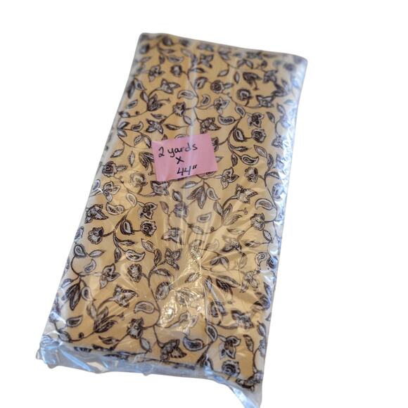 Brown Floral Vine Print Cotton Fabric 2 Yards x 44" Sewing Quilting Crafts - Picture 3 of 13